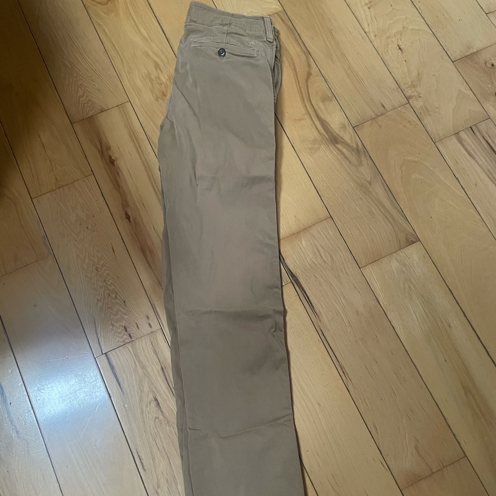 American Eagle Men’s Khakis
